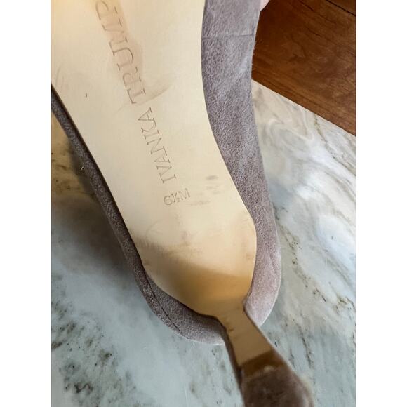 Ivanka Trump Victorian beige suede heels 6.5 - Picture 6 of 6
